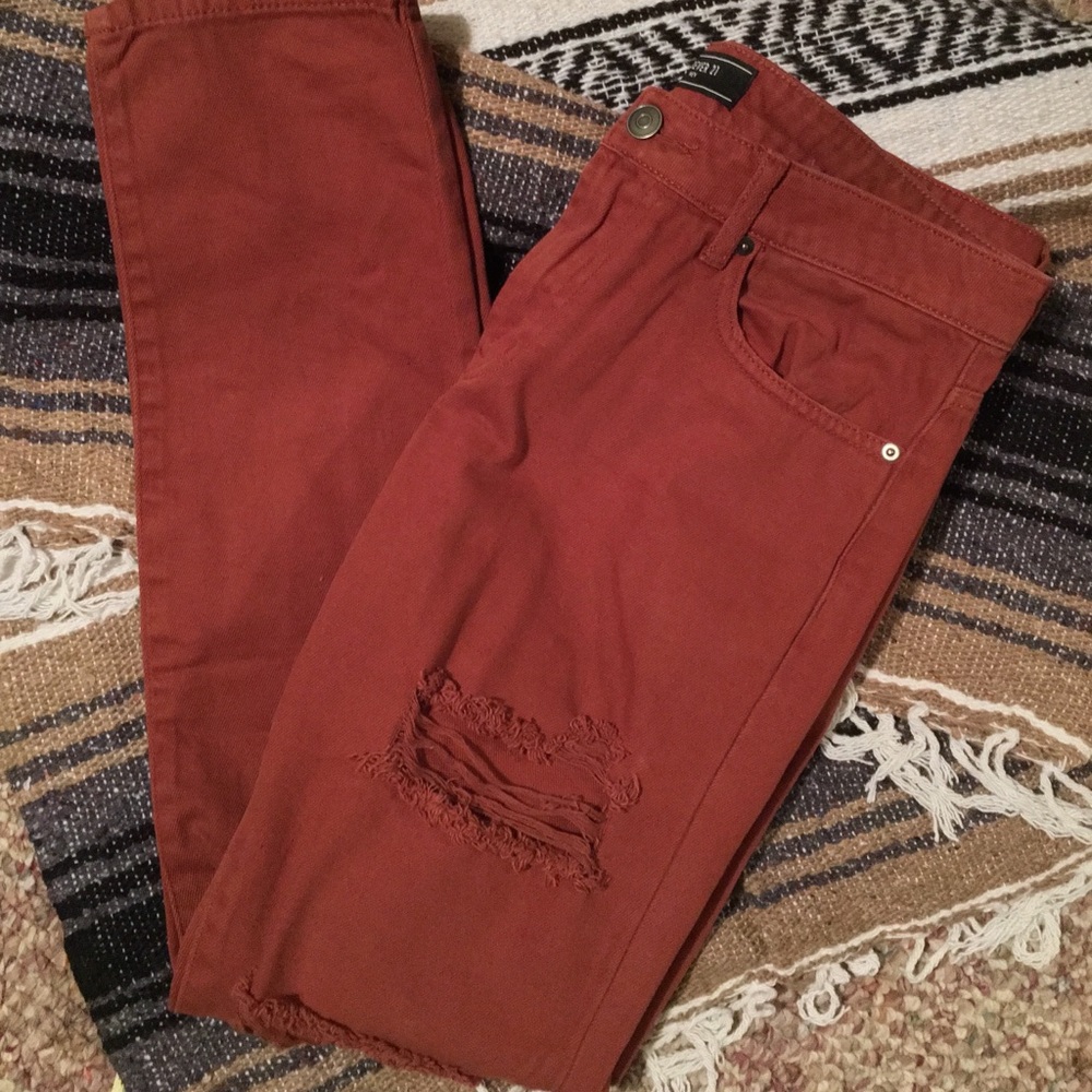 Forever 21 Men’s Distressed Sienna Jeans